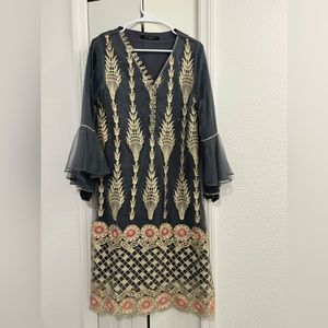 BRAND NEW, NEVER WORN Pakistani Kurti with mesh detailing and embroidery